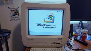 Experiencing Windows 2000 [upl. by Schenck]