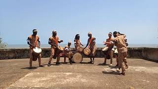 Les Percussions de Kouroussa [upl. by Aundrea569]