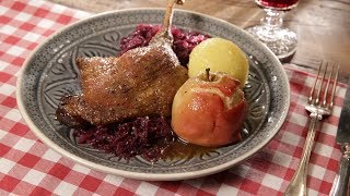 Knusprige Gänsekeulen mit Bratäpfeln [upl. by Berry]