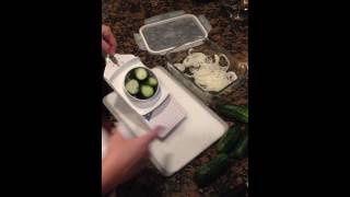 Pampered Chef Simple Slicer Demo [upl. by Yehus]