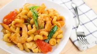 ThaiStyle Pasta Recipe quotPad Macaroniquot  Hot Thai Kitchen [upl. by Verna]