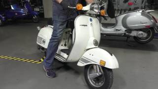 How to Start a Vintage Vespa [upl. by Lenox]