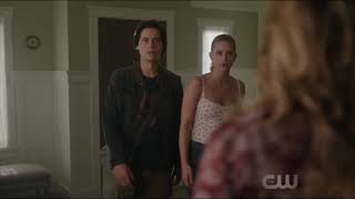 Jughead Finds Out About Betty’s Seizure  3x02  Riverdale [upl. by Chura]