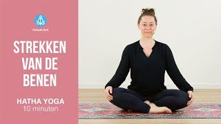 Strekken van de benen [upl. by Nwavahs]