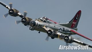 B17 Flying Fortress Low Flybys  Thunder Over Michigan 2018 [upl. by Hogg]