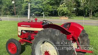 IH 424 Gas Utility Tractor WalkAround chasingtractors [upl. by Thia531]