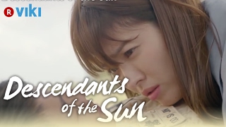 Descendants of the Sun  EP3  Song Joong Ki Plays Mine Trick On Song Hye Kyo Eng Sub [upl. by Elenaj977]