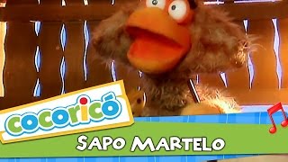 Videoclipe  Sapo Martelo [upl. by Arriaes34]