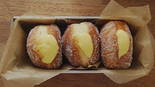 노오븐 커스타드크림 듬뿍 도넛  Vanilla custard cream filled doughnut  Honeykki 꿀키 [upl. by Bonnette]