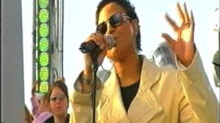 Gabrielle  Dreams Live 2004 [upl. by Melodie]