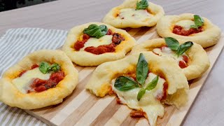 PIZZETTE FRITTE FATTE IN CASA RICETTA FACILE  DEEP FRIED HOMEMADE PIZZA RECIPE  Franceska Chef [upl. by Autry]