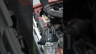 96 Nissan D21 Fi distributor removal [upl. by Nahgem]