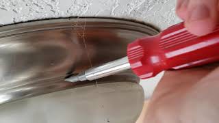 How to remove a stuck twist on glass shade light fixture [upl. by Grosmark]