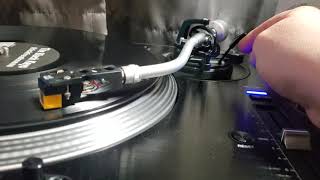 Pioneer PLX1000 Direct Drive Turntable Review amp First Impressions [upl. by Cotterell477]