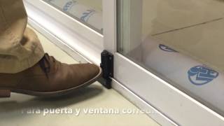 Seguro para puerta o ventana corrediza Footlock ROTO  HERRALUM [upl. by Buyers415]