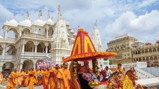 Rath Yatra  Guruhari Darshan 10 July 2013 Sarangpur India [upl. by Lilybelle]