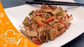 Fideos Chinos con Pollo y Verduras [upl. by Jackquelin290]