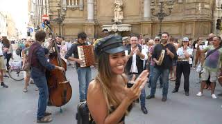 Tarantella siciliana  Quattro Canti Palermo  Angelo Daddelli amp I Picciotti [upl. by Deach]