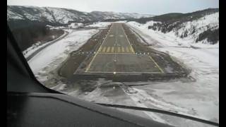 Wideroe Dash 8 cockpit view landing at Mosjøen [upl. by Michal964]