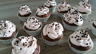 HimbeerSchoko Cupcakes  Dr Oetker [upl. by Ikciv]