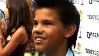 Taylor Lautner June 4th 2005 Sharkboy amp Lavagirl Premiere [upl. by Bone]